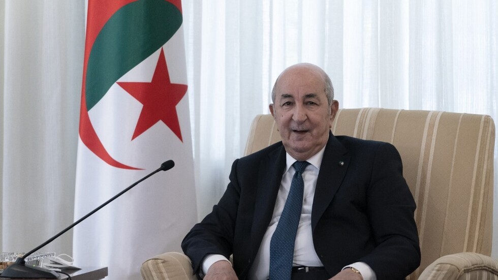 الرئيس الجزائري يصدر عفوا عاما في الذكرى الـ60 للاستقلال