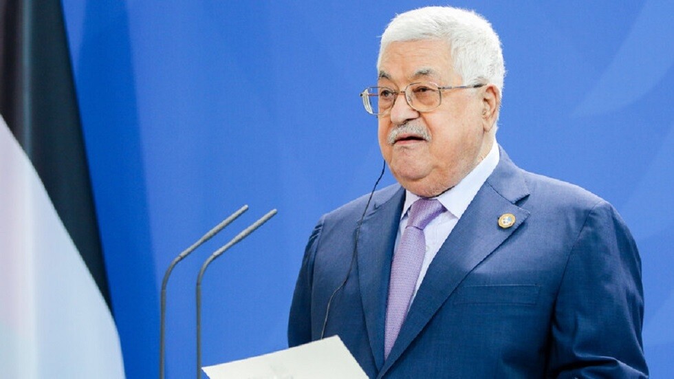عباس يبحث مع وزير الدفاع الإسرائيلي في مقر الرئاسة برام الله تهيئة الأجواء قبل زيارة بايدن