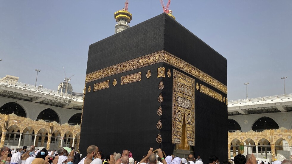 تم اختيارهن وفق لمعيارين.. مئات النساء شاركن في تفويج الحجاج لأول مرة بالسعودية