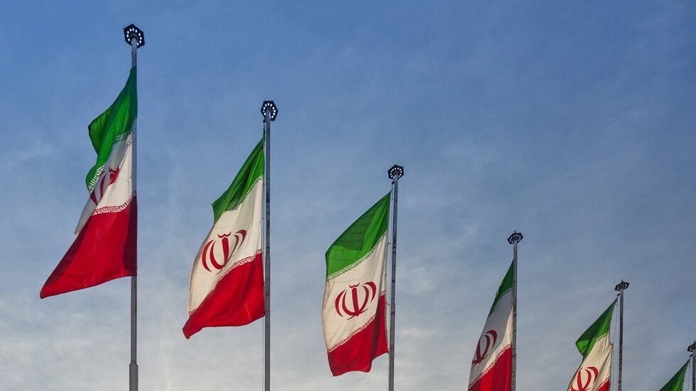 طهران: تأكيد بايدن على سياسة الضغط الأقصى على إيران يتعارض مع رغبته بإحياء الاتفاق النووي