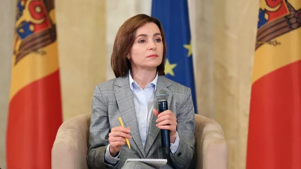 رئيسة مولدوفا تبرر الحاجة إلى تعزيز جيش بلادها بمزاعم التهديدات من روسيا