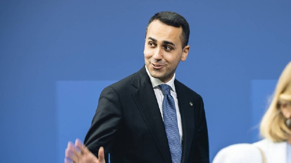 وزير الخارجية الإيطالي لا يستبعد وقف توريد الأسلحة لأوكرانيا