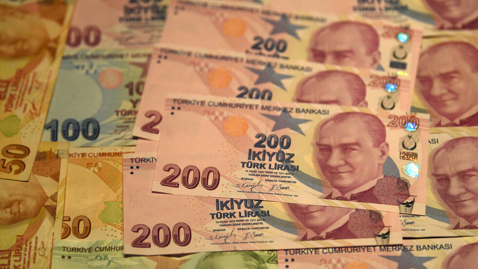 المركزي التركي يبقي على سعر الفائدة دون تغيير