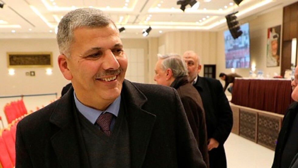 إصابة نائب رئيس الوزراء الفلسطيني الأسبق بجروح بعد استهدافه من قبل مسلحين بالضفة (صور + فيديو)