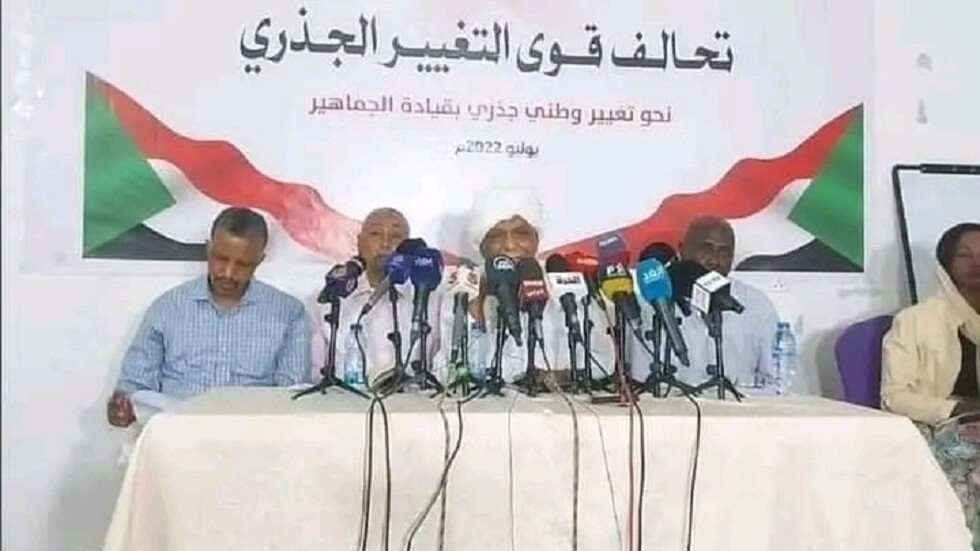 "التغيير الجذري".. ائتلاف سياسي جديد متشدد في السودان لإسقاط النظام