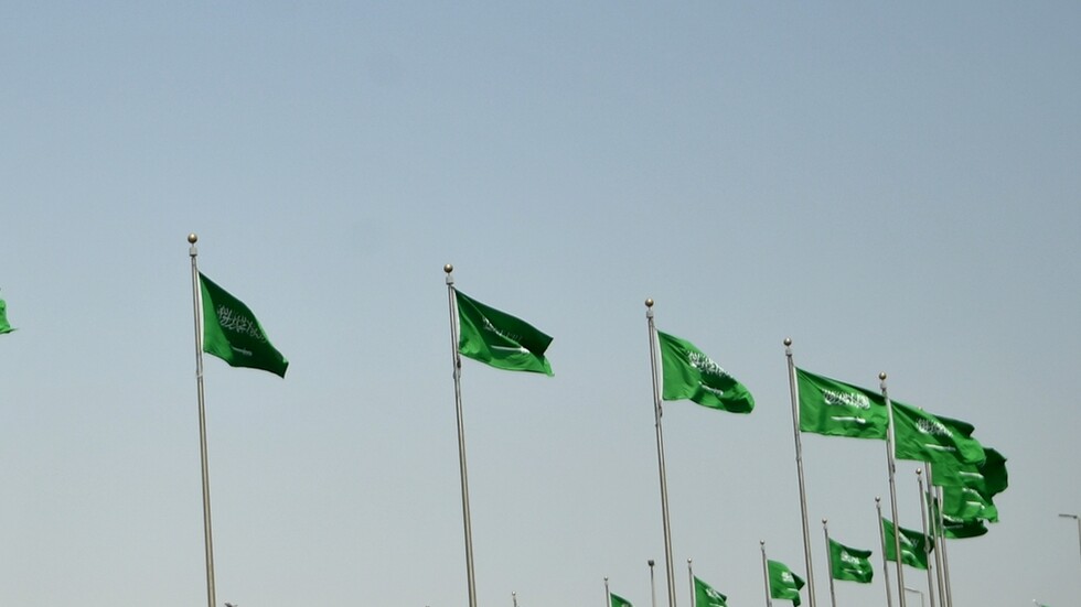 شركة 