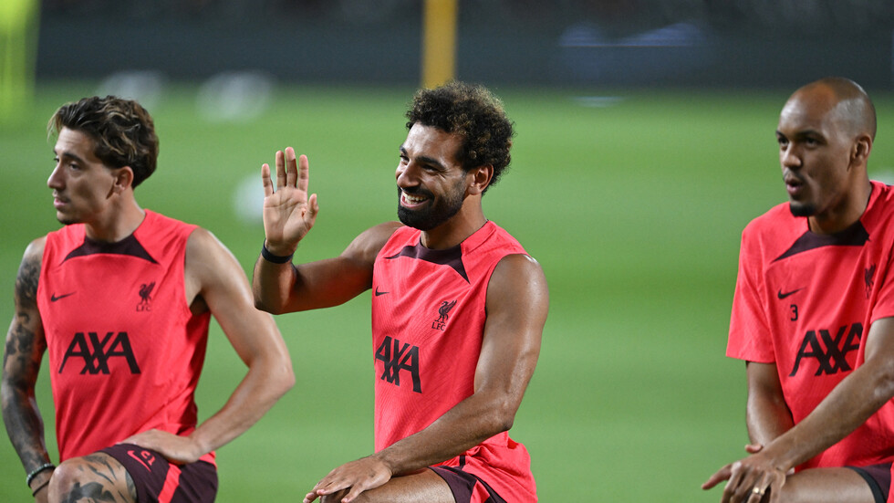 ليفربول يخطط للتعاقد مع لاعب جزائري لمزاملة محمد صلاح