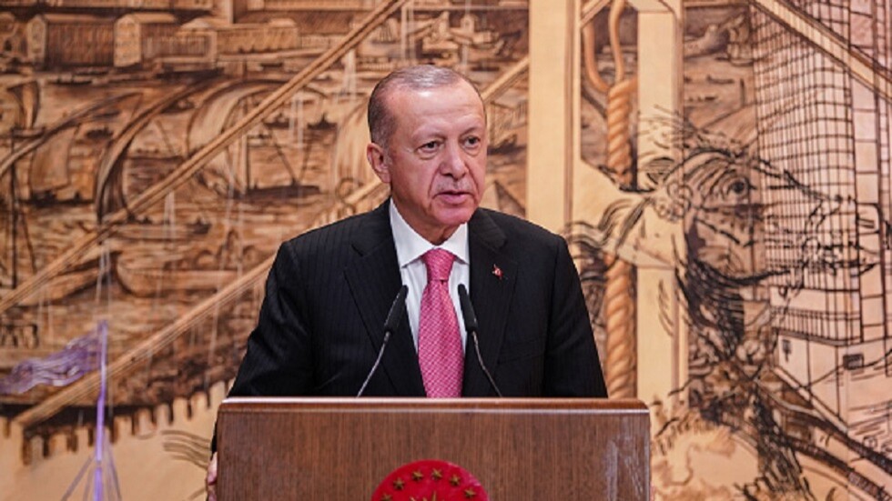 أردوغان: الأوروبيون غارقون في التفكير بسبل قضاء الشتاء المقبل