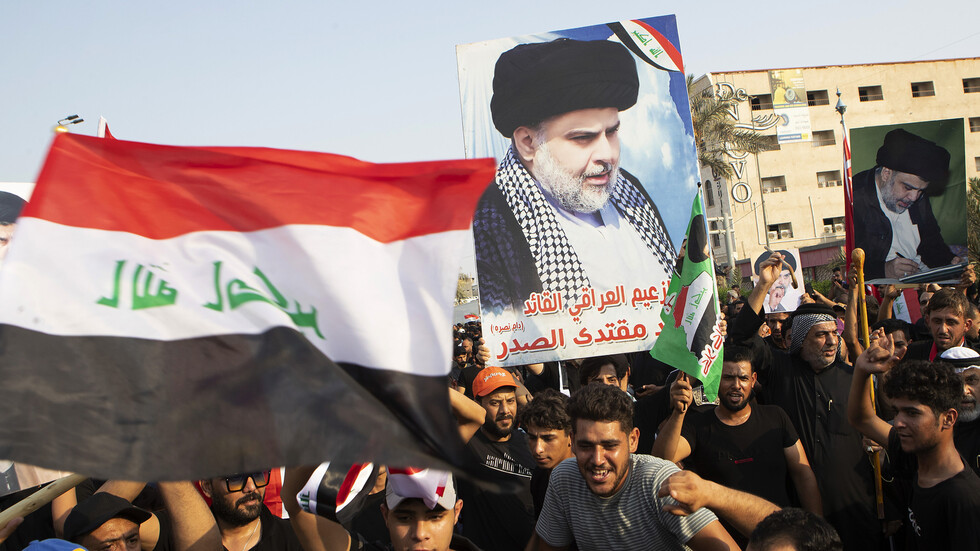 الصدر يهاجم قادة 