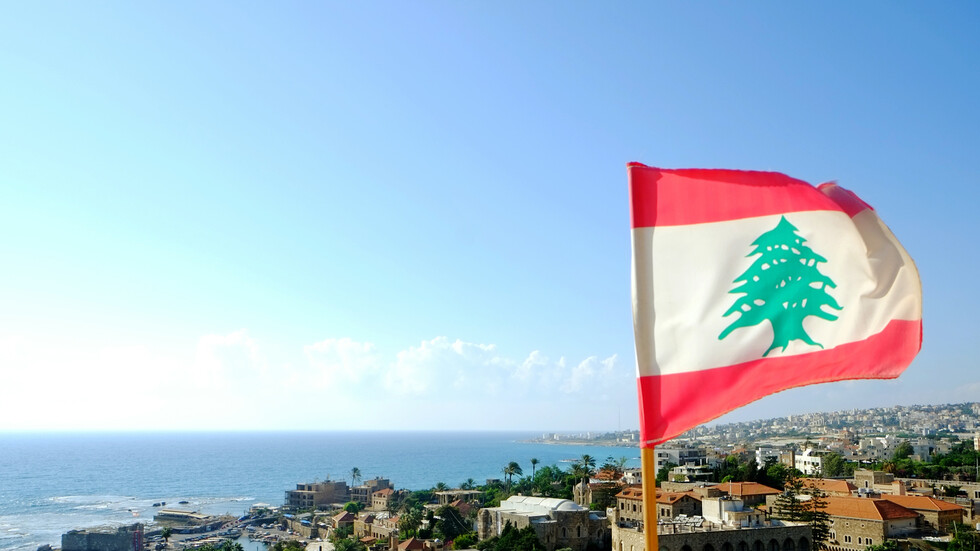 التحقيق في تسجيل صوتي يهدد بمهاجمة السفارة السعودية في بيروت
