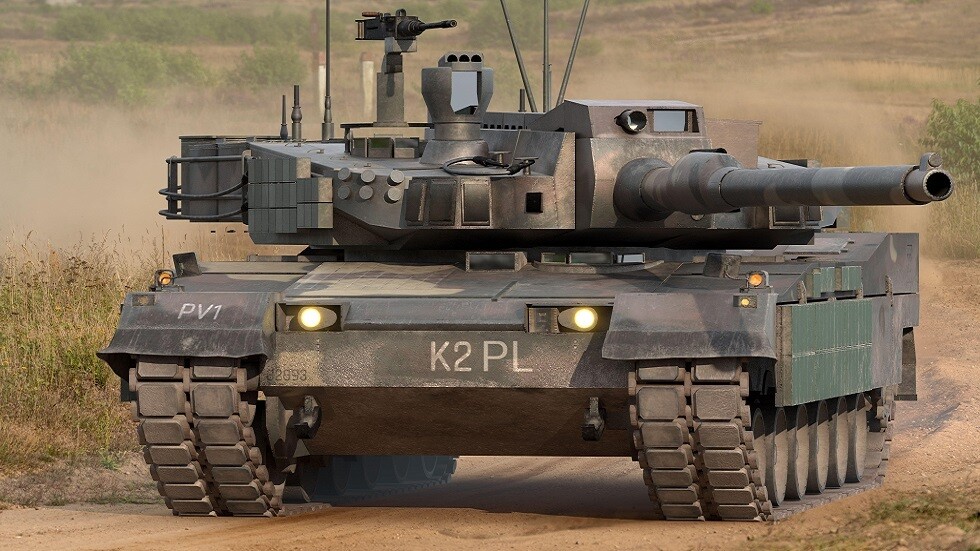 شركات كورية جنوبية توقع عقودا مع بولندا لتصدير دبابات K2 ومدافع هاوتزر K9
