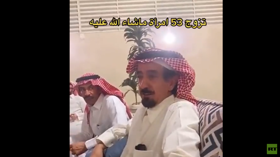سعودي يكشف عن زواجه بعدد كبير من النساء وضجة كبيرة في مواقع التواصل! (فيديو)