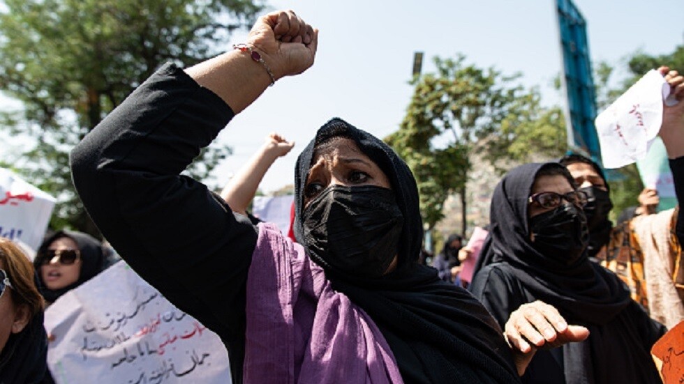المحكمة العليا في أفغانستان تكشف سبب منع القاضيات من العمل