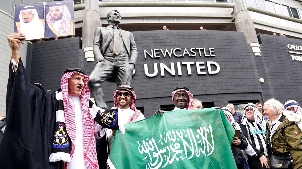 نيوكاسل يونايتد يتعاقد مع "كابوس" صلاح وليفربول