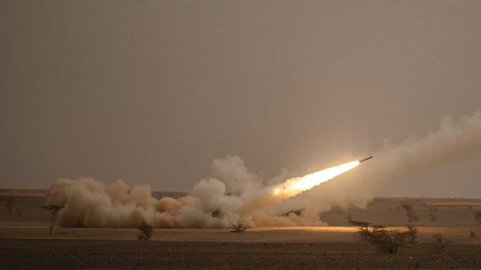 لوغانسك: القوات الأوكرانية تقصف مدينة بريانكا بصواريخ "HIMARS"
