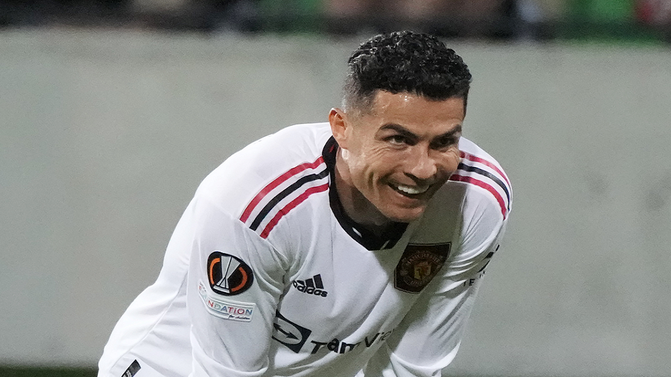 تصرف نبيل لرونالدو تجاه طفل صغير (فيديو)