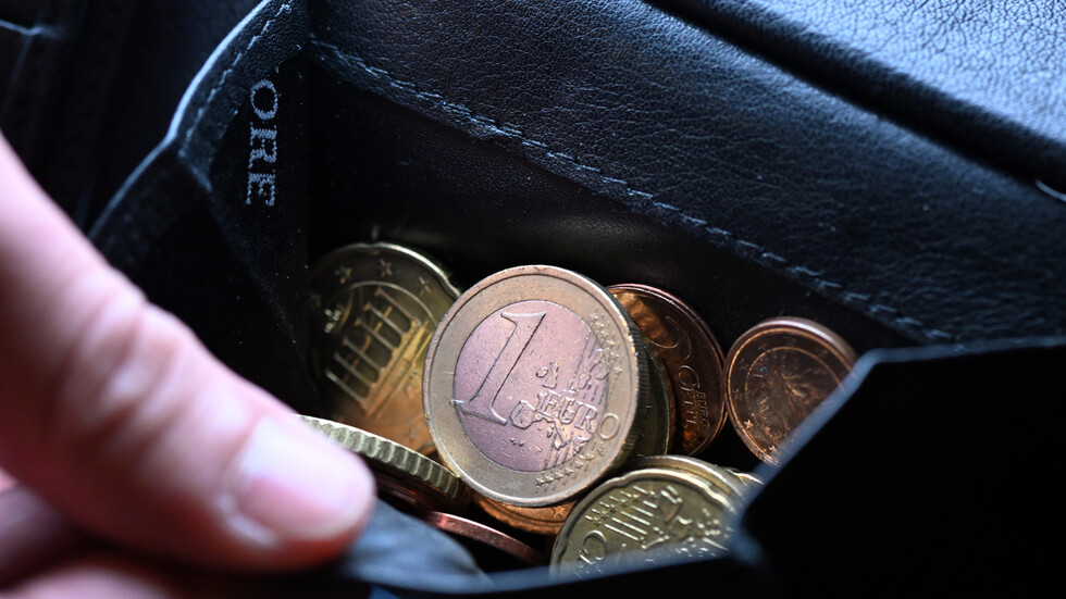 "غلوبال تايمز" تتحدث عن انهيار الصناعة في أوروبا وتكشف عن المستفيد الأكبر