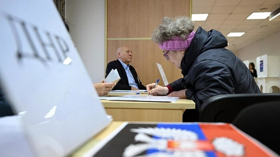 أكثر من 99% من المقترعين في جمهورية دونيتسك أيدوا الانضمام إلى روسيا