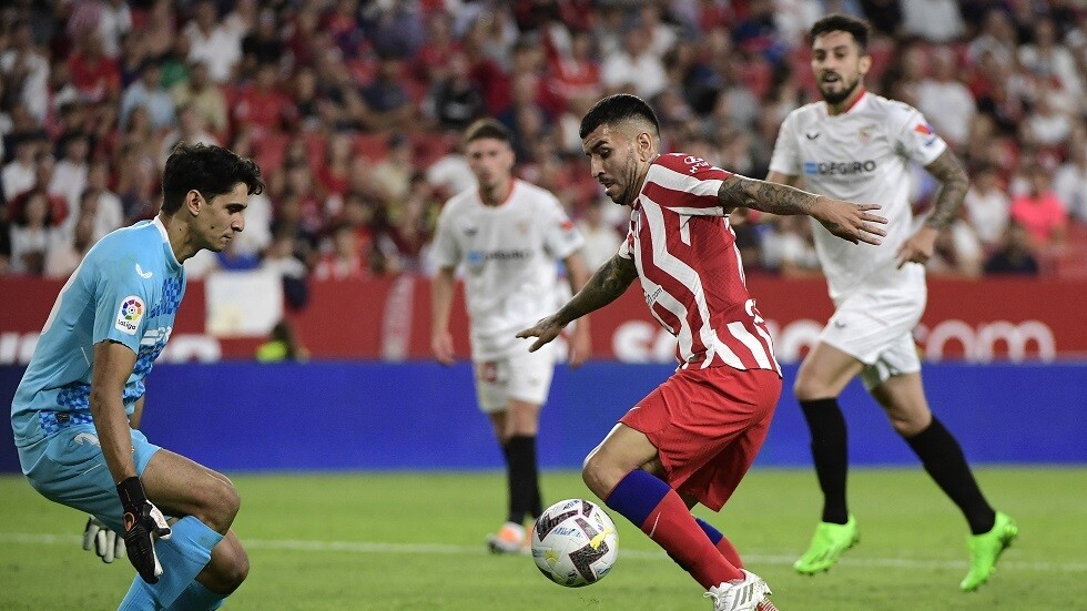 أتلتيكو مدريد يداوي جراحه على حساب إشبيلية "الجريح"