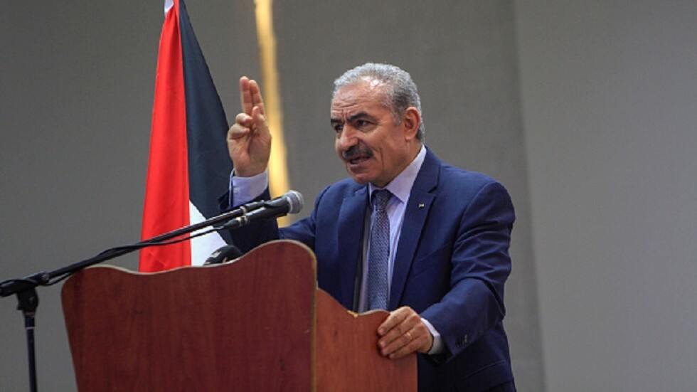 رئيس الوزراء الفلسطيني يطالب المجتمع الدولي بوقف ازدواجية المعايير وتوفير الحماية للشعب