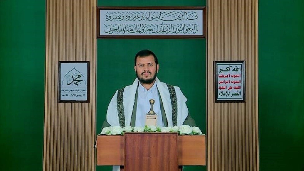 زعيم الحوثيين يدعو التحالف لإنهاء الحرب والحصار ومعالجة ملفات الحرب