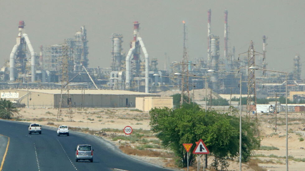 الكويت.. توقف طارئ لمصفاة الأحمدي النفطية