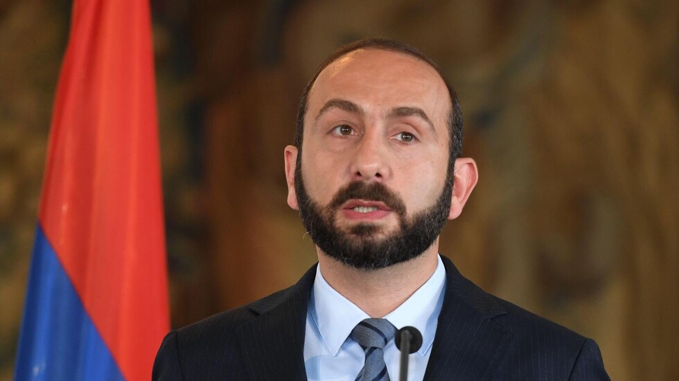 أرمينيا: نتوقع دعم موسكو في مسألة انسحاب القوات الأذربيجانية من أراضينا