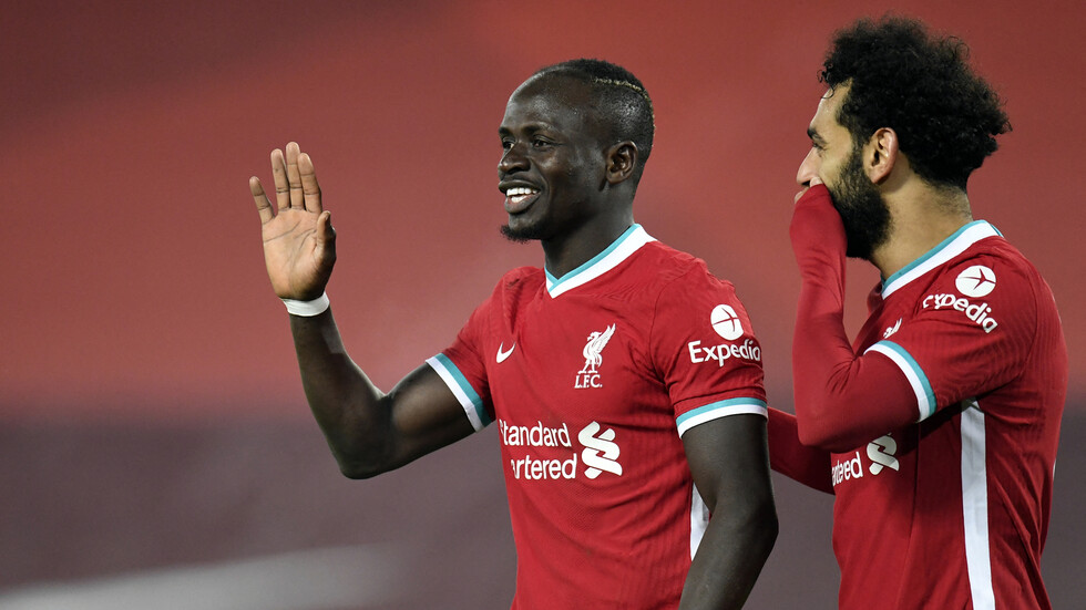 بالفيديو.. ساديو ماني يمازح مراسل في حفل الكرة الذهبية بسبب محمد صلاح