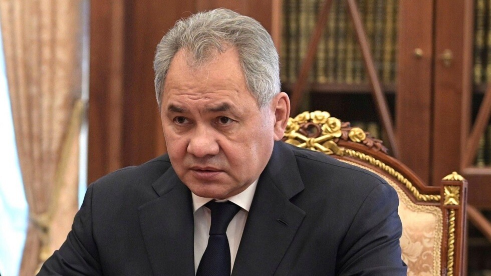 الدفاع الروسية: شويغو بحث هاتفيا مع نظيره الأمريكي قضايا الأمن الدولي والتطورات في أوكرانيا