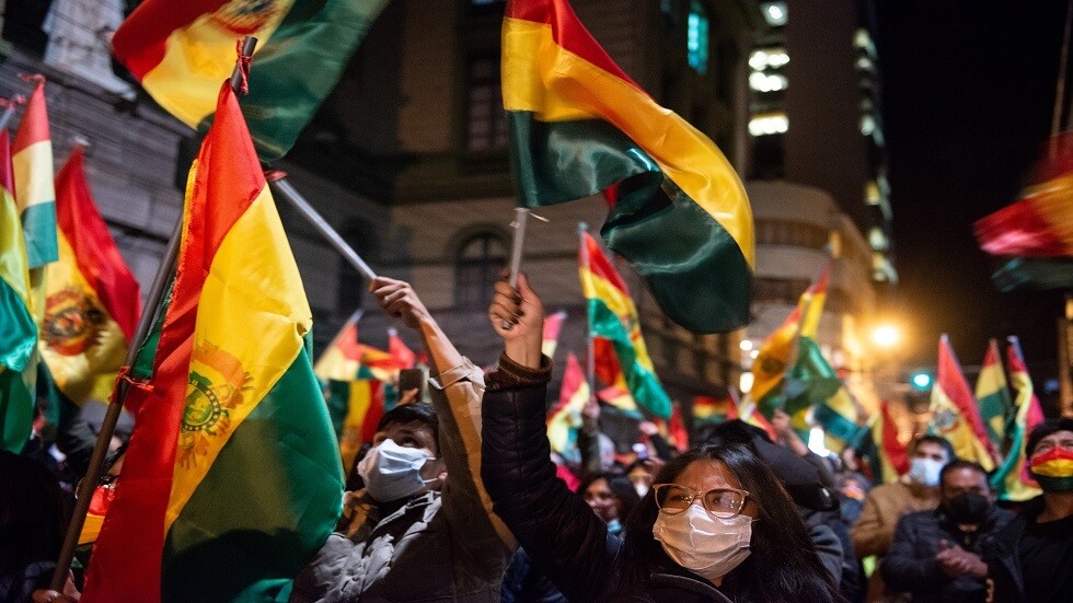 بوليفيا.. قتيل في احتجاجات طالبت بإحصاء مبكر للسكان