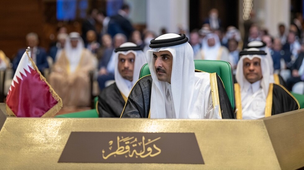 ظهور لافت لأمير قطر خلال جولة في حي القصبة العتيق بالجزائر العاصمة (صور)