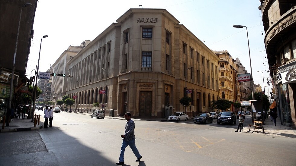 مصر.. البنك المركزي يوقع اتفاقا مع بنك التنمية الصيني للحصول على قرض بـ1.2 مليار دولار
