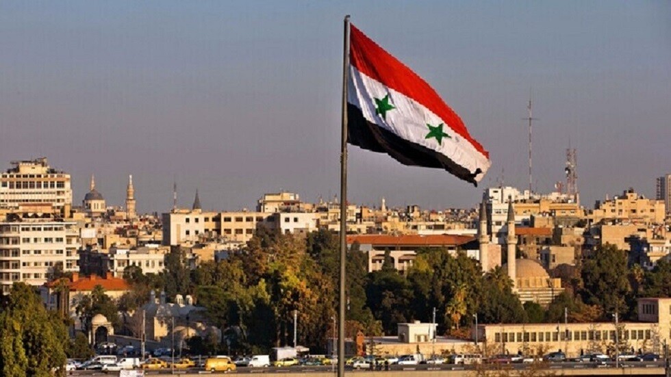 حميميم: الطيران السوري يشن غارات عنيفة على 