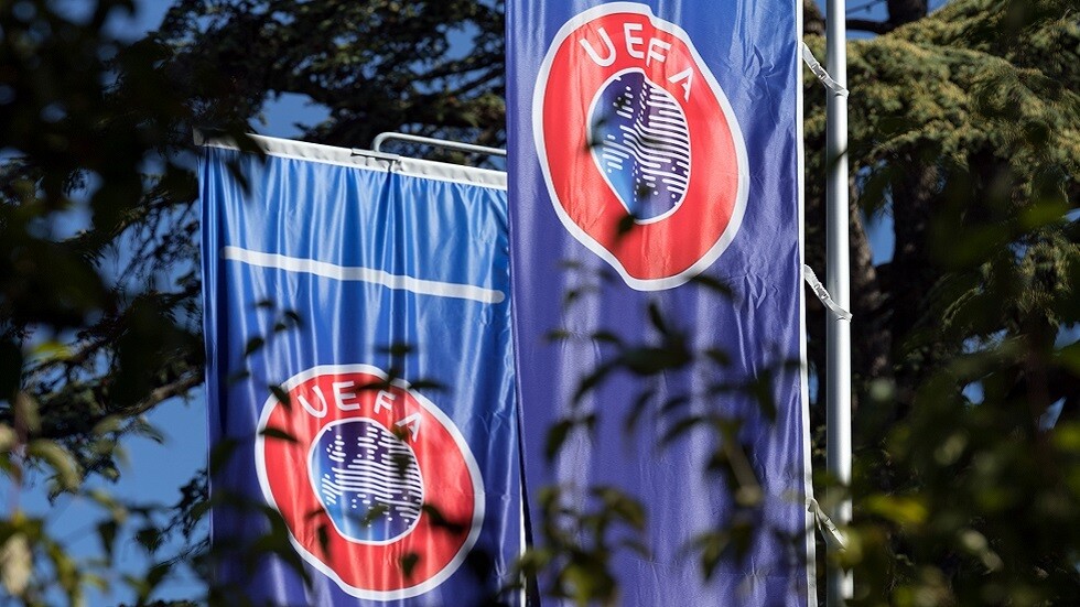 فيديو جديد للاتحاد الأوروبي لكرة القدم يحث المشجعين على "توفير الطاقة"
