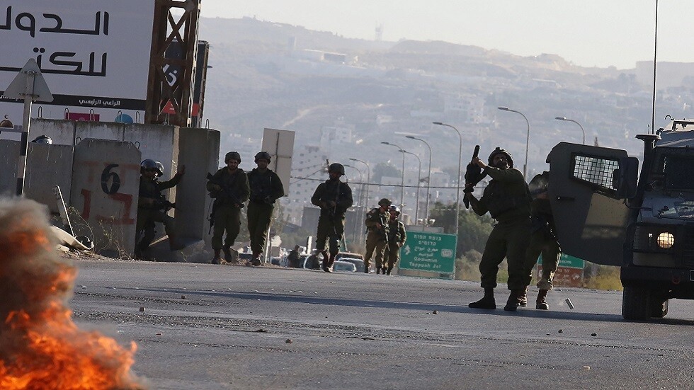 مقتل فلسطيني وإصابة آخرين في مواجهات مع القوات الإسرائيلية في محيط "قبر يوسف"