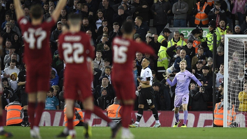 ليفربول ينجو من كمين ديربي كاونتي