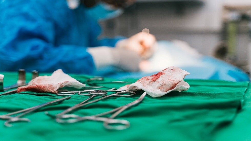 الأولى من نوعها .. عملية زرع كبد من متبرع توفي عن عمر يناهز 100 عام