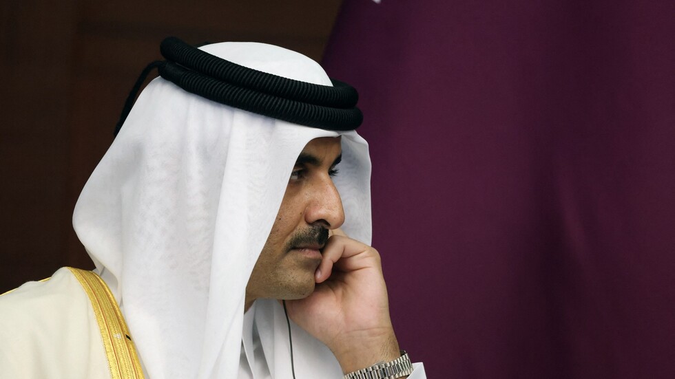 ظهور لافت لأمير قطر رفقة والده في جولة خاصة يثير تفاعلا بمواقع التواصل (صور+فيديو)