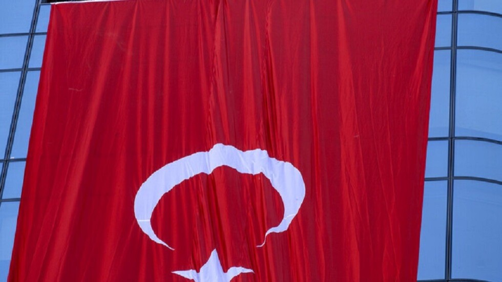 إدارة أردوغان تتهم حلفاءها الغربيين بمحاولة زعزعة استقرار تركيا