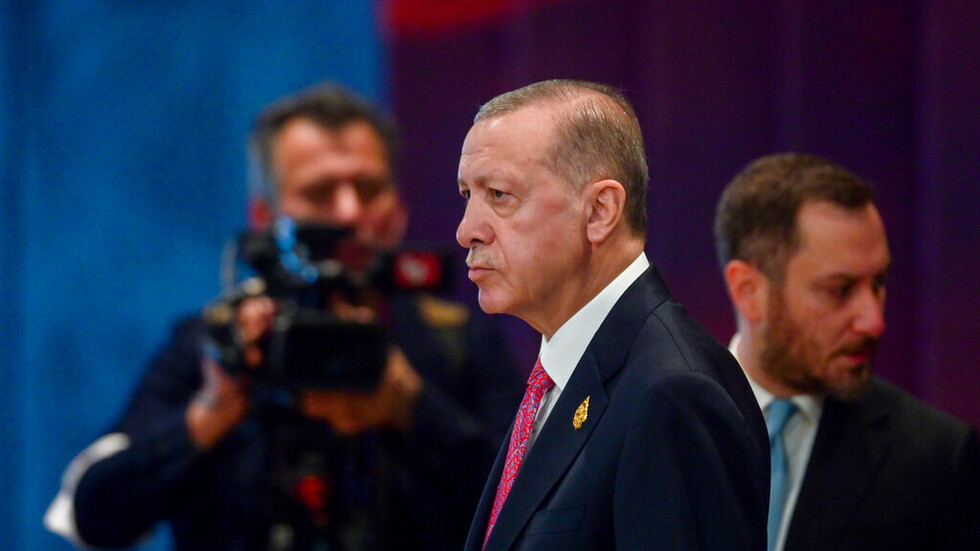 أردوغان: سندخل بدباباتنا لتدمير مقرات الإرهابيين في سوريا والعراق في أقرب وقت ممكن