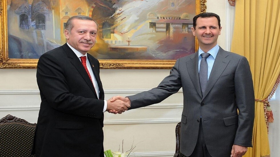 هل أردوغان بحاجة لوسيط للقاء الأسد؟!.. مسؤول تركي يتحدث عمن بيده القرار