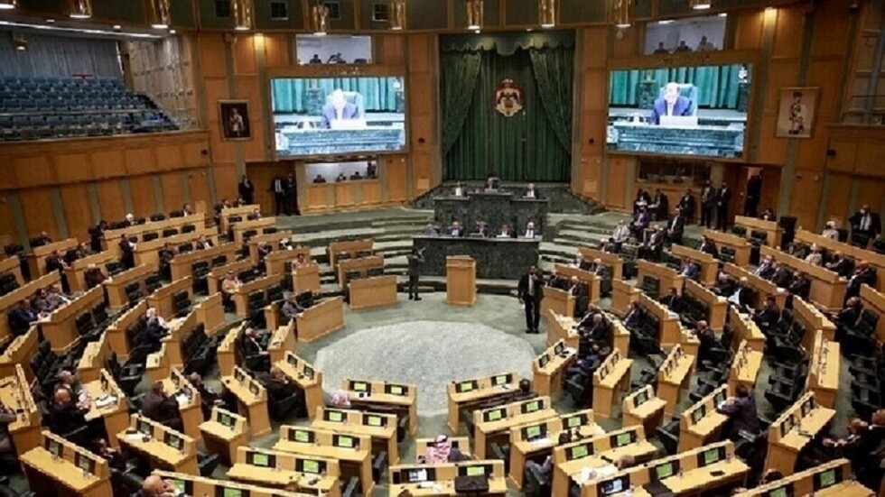 بسبب عبارات خادشة للحياء العام.. رواية تحت أنظار مجلس النواب الأردني