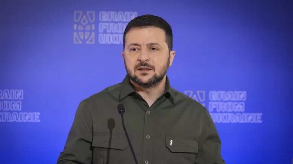 زيلينسكي: النرويج تتبرع بمبلغ 100 مليون دولار لاستعادة نظام الطاقة في أوكرانيا