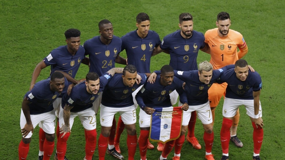 فيروس الإبل يداهم معسكر "الديوك" الفرنسية قبل نهائي مونديال قطر 2022.. إصابات جديدة