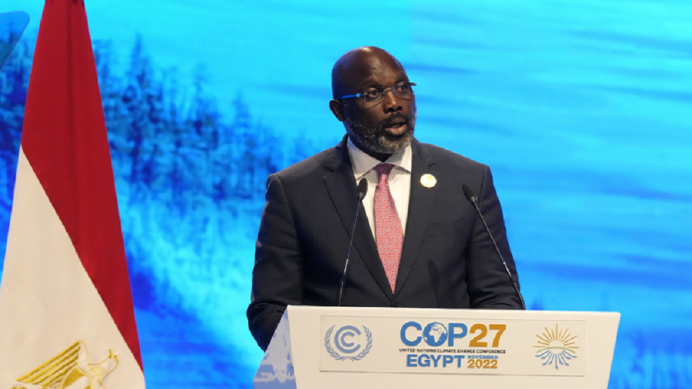 وسط تدهور الوضع المعيشي.. تظاهرات في ليبيريا ضد الرئيس الغائب منذ أسابيع في مونديال قطر