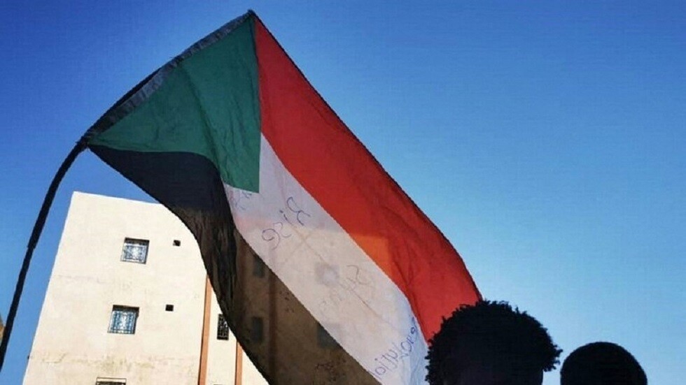 السودان.. جندي يحرق كنيسة شرقي البلاد (صورة)