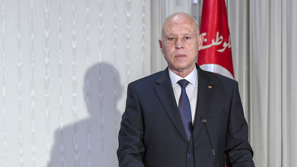 الرئيس التونسي ردا على اتحاد الشغل: من يلعب دور الضحية ساهم بضرب الدولة ولا يمكن أن يقدم نفسه منقذا