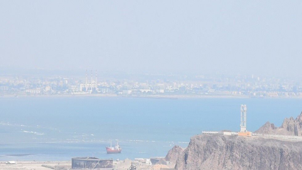 "بلومبيرع": السلطات اليمنية تخطط لبناء ميناء بـ130 مليون دولار