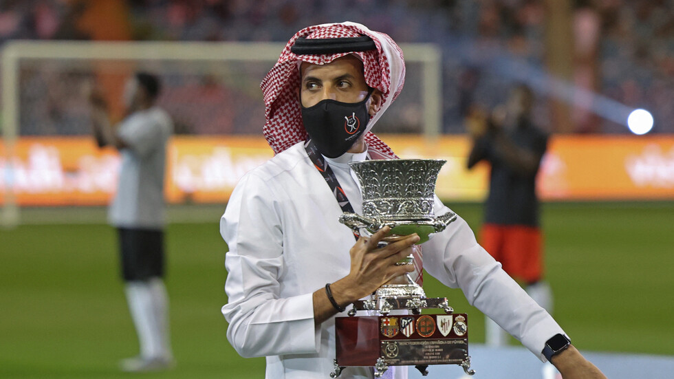 ما نصيب برشلونة وريال مدريد من الجوائز المالية لكأس السوبر الإسباني في السعودية؟
