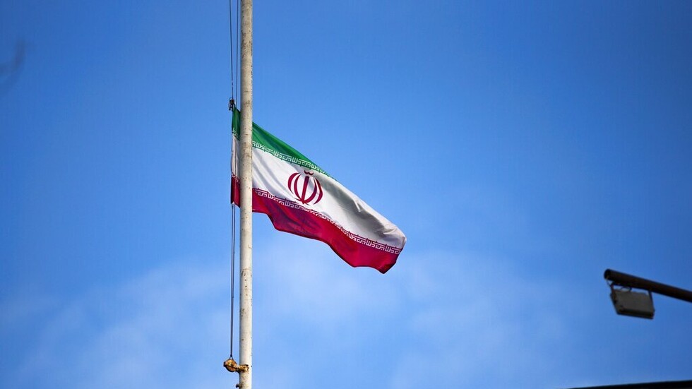 إيران: مقتل عنصر بقوى الأمن  إثر اعتداء مسلح